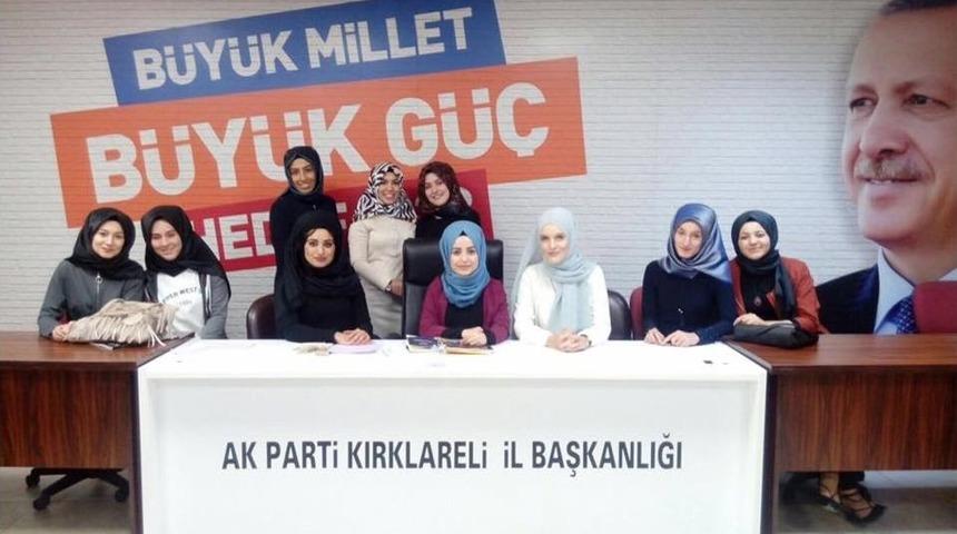 &Uuml;niak Kırklareli Hanım Komisyonu Aliya İzzet Begovi&ccedil;&rsquo;i Anlattı