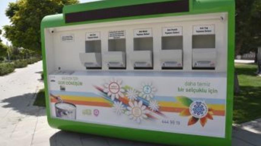 Sel&ccedil;uklu Belediyesi Geri D&ouml;n&uuml;ş&uuml;mle 6 Ayda 60 Bin Ağa&ccedil; Kurtardı