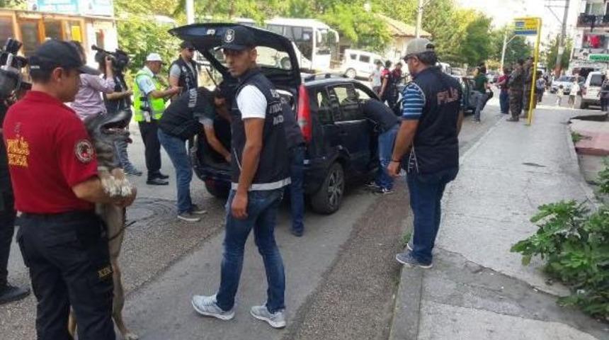 Bursa'da Eş Zamanlı Uyuşturucu Operasyon (2)