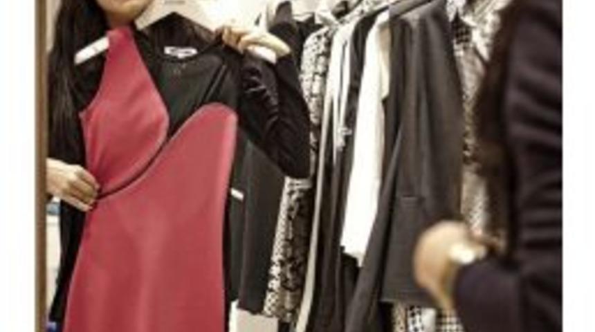 Alışveriş Yapan Ziyaret&ccedil;ilere Hediye &Ccedil;eki