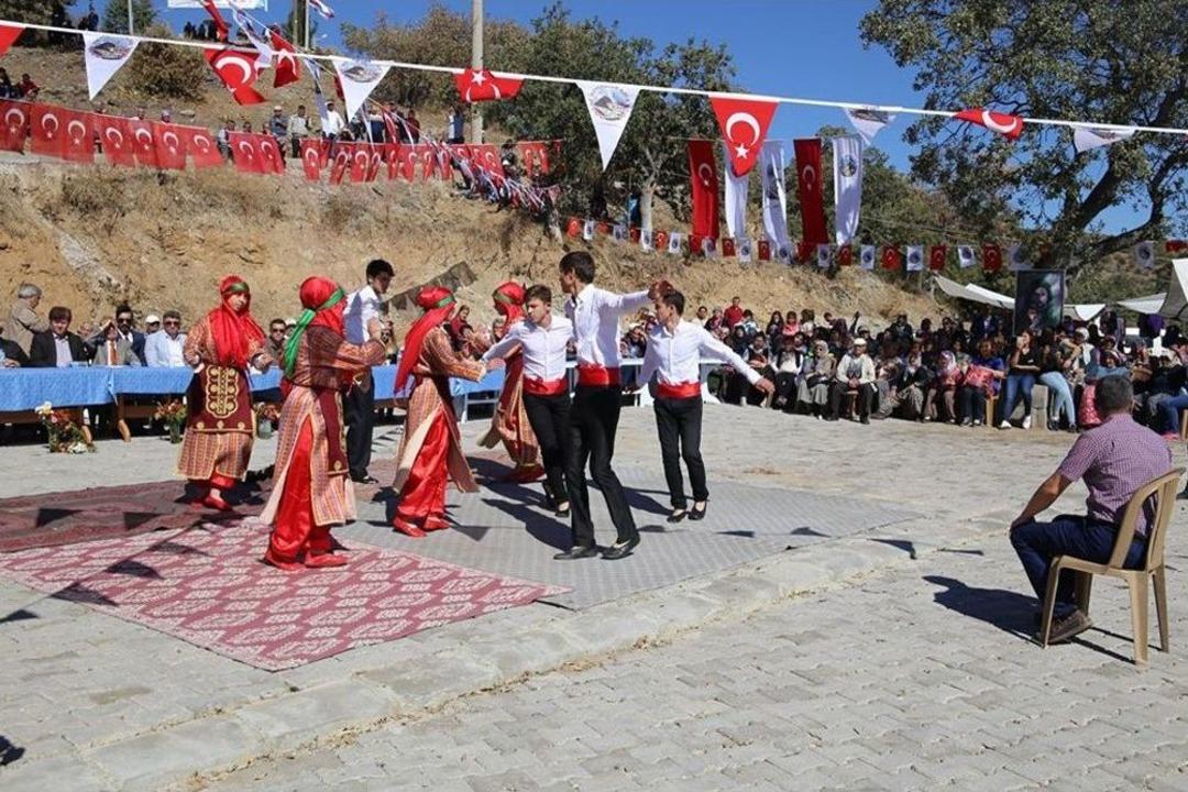 Kulalılar Selvili Dede Şenliklerinde Buluştu