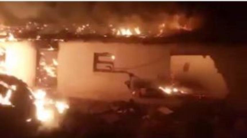 Gelibolu&rsquo;da 2 Ev, 1 Ağıl Yandı