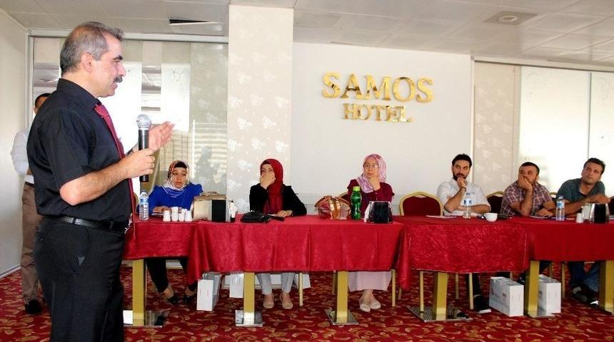 Aile Eğitim Programına Eğitici Yetiştiriliyor