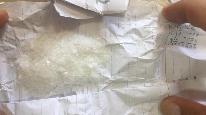 Siirt&rsquo;te Ka&ccedil;ak Sigara Ve Uyuşturucu Ele Ge&ccedil;irildi