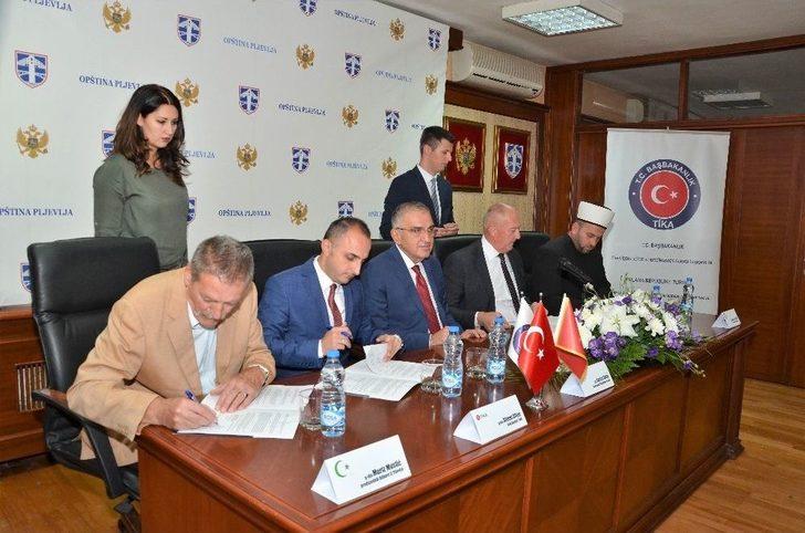 Tika, Karadağ’daki Hüseyin Paşa Camii’ni Koruma Altına Alıyor G1