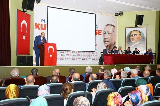 Başkan Orhan, Ak Parti İlçe Kongresinde Konuştu