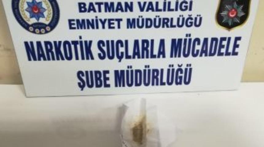 5 Kişinin Üst Aramasında Uyuşturucu Ele Geçirildi