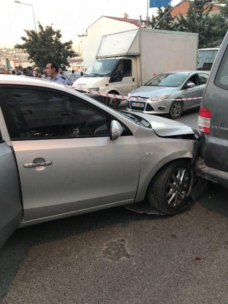 Esenyurt’ta Otomobilin Kurşun Yağmuruna Tutulduğu Anlar Kamerada G4