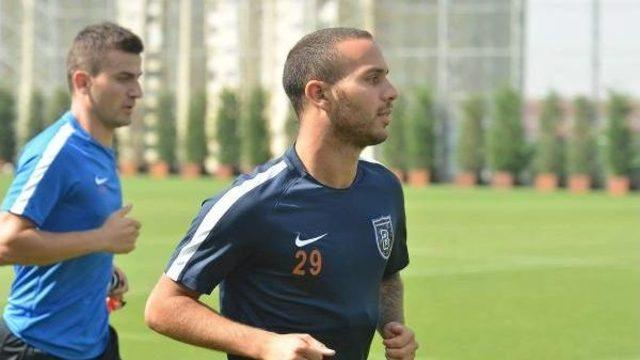 Başakşehir'de Avrupa Mesaisi Sürüyor