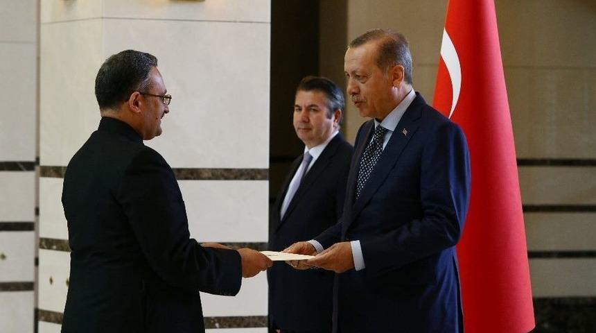 Cumhurbaşkanı Erdoğan, Pakistan B&uuml;y&uuml;kel&ccedil;isi Qazi&rsquo;yi Kabul Etti