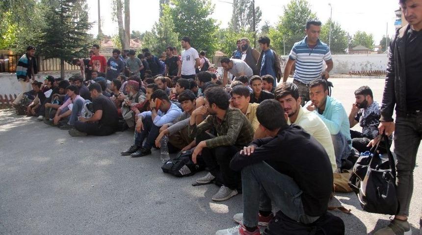 Bolu&rsquo;da 121 Ka&ccedil;ak G&ouml;&ccedil;men Yakalandı