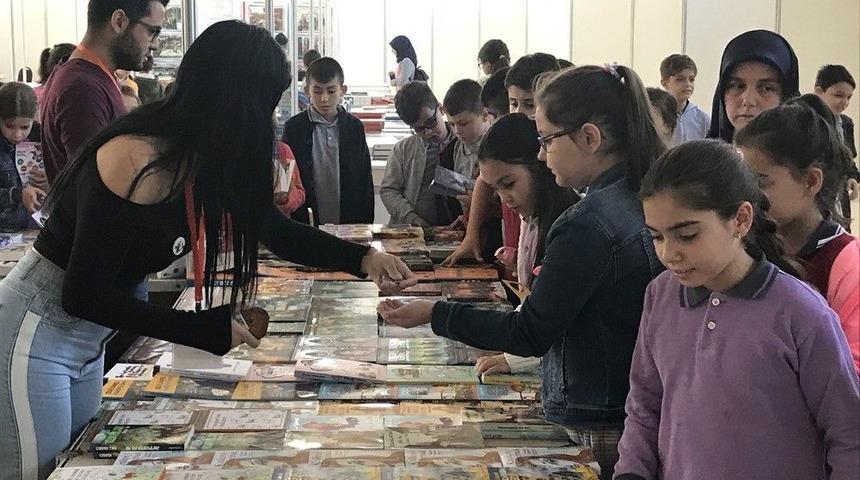 Manisa Kitap Fuarı A&ccedil;ıldı