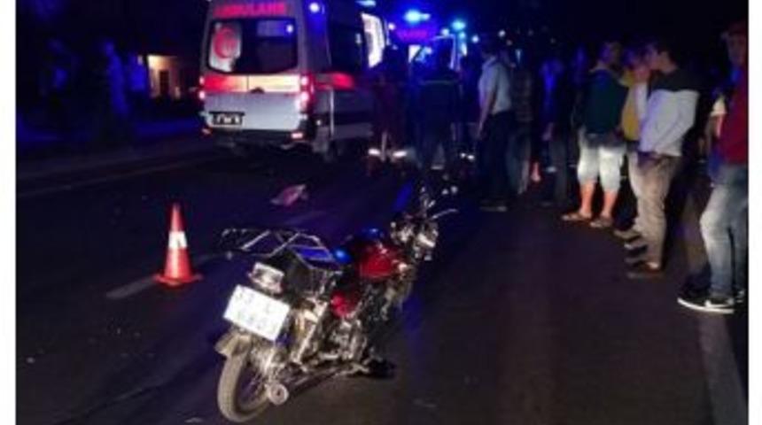 Mersin&rsquo;de Motosiklet Kazası: 2 Yaralı