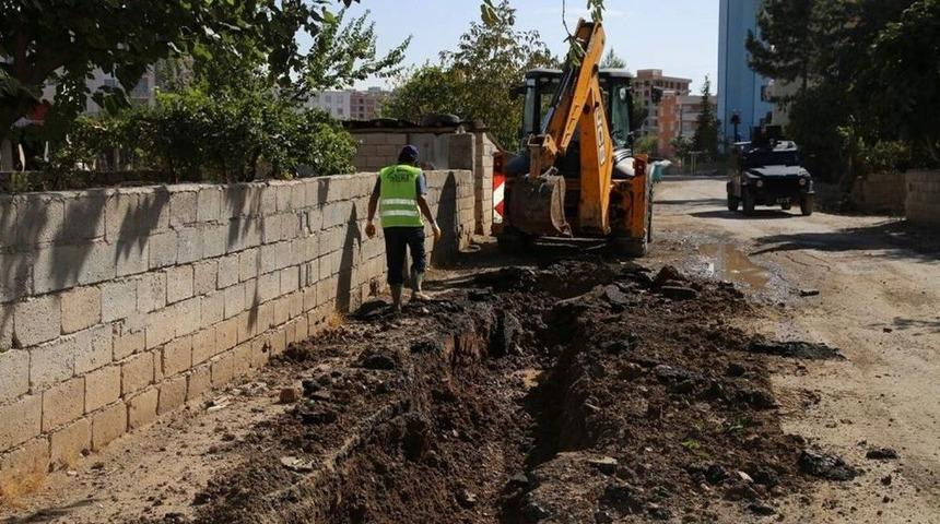 Siirt&rsquo;te Eskiyen İ&ccedil;me Suyu Hatları Yenileniyor