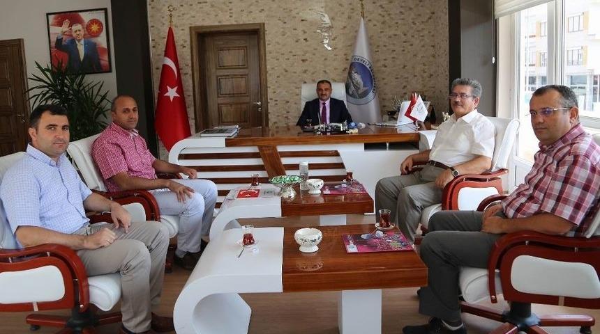 Hastane Ve Saray Halı Y&ouml;netiminden Başkan Cabbar&rsquo;a Ziyaret