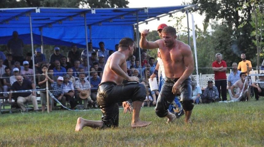 Güreş Severler Doğu Kışlada Buluşacak