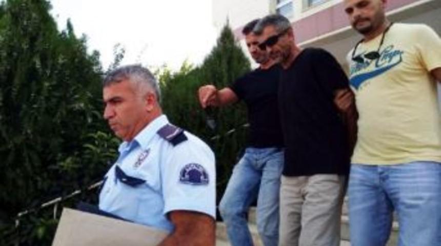 Birlikte Olduğu G&uuml;rc&uuml; Kadını 6 Yerinden Bı&ccedil;akladı, Boğazını Kesip &Ouml;ld&uuml;rd&uuml; (2)