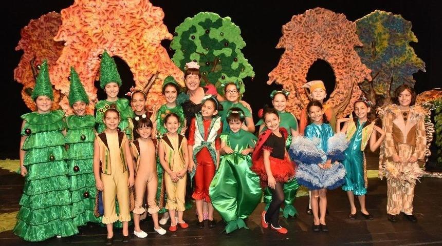 Alanya Belediyesi&rsquo;nden &Ccedil;ocuklara Oyunculuk Ve Yazarlık Kursu