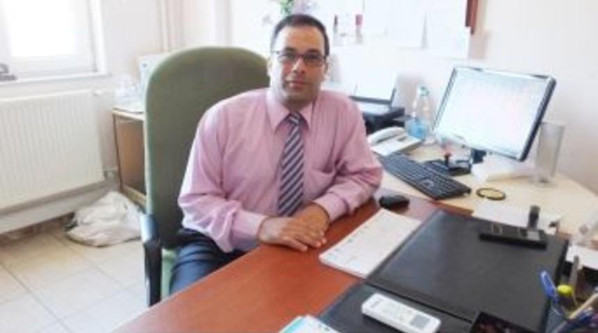 Şof&ouml;rd&uuml;, Evrak Memuru Oldu