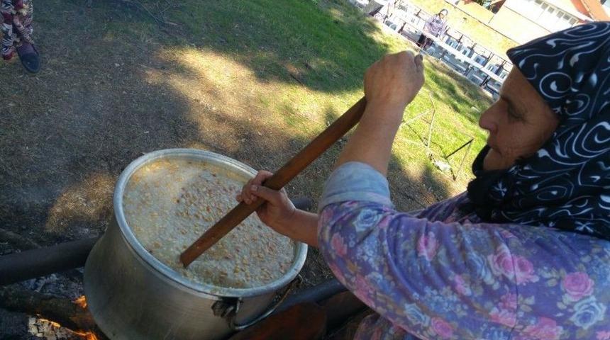 Balya&rsquo;da Aşure Hayrı İlgi G&ouml;rd&uuml;
