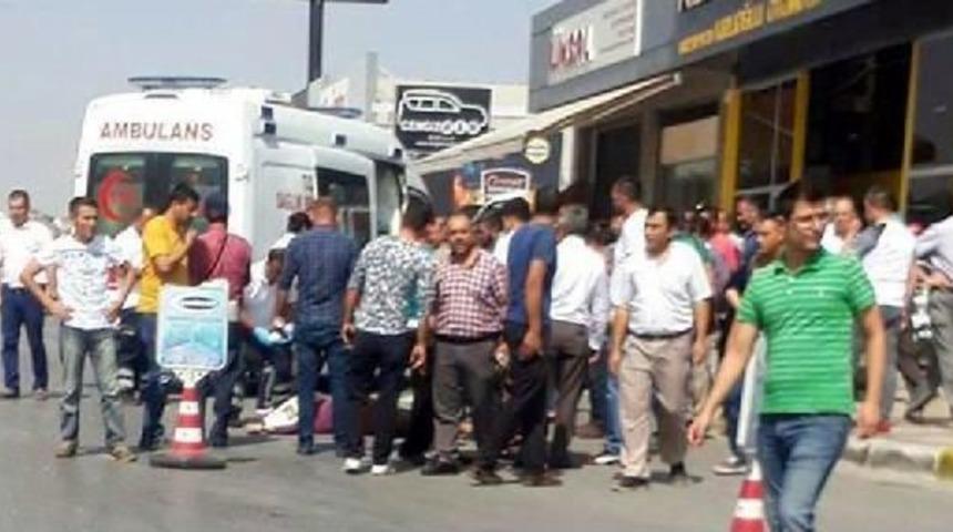 Otomobilin &Ccedil;arptığı Kadın &Ouml;ld&uuml;