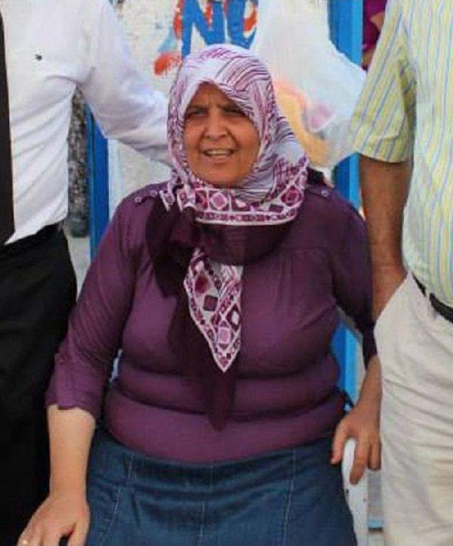 Otomobilin &Ccedil;arptığı Kadın &Ouml;ld&uuml; 1