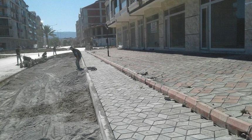 Burhaniye&rsquo;de Kuvayi Milliye Bulvarı Işıl Işıl Olacaj