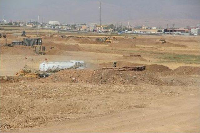 Habur&rsquo;Daki Tatbikatta Tanklara Yakıt Ikmali 1