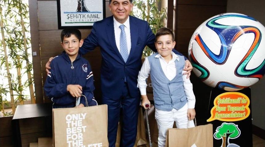 Şehitkamil&rsquo;den Amat&ouml;r Spor&rsquo;a Destek