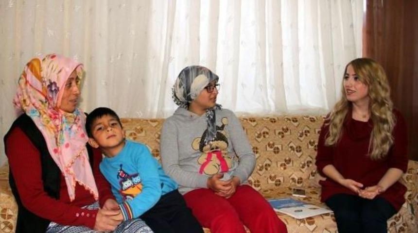 Konteynerde Yaşayan Aileye Belediyeden Yardım Eli