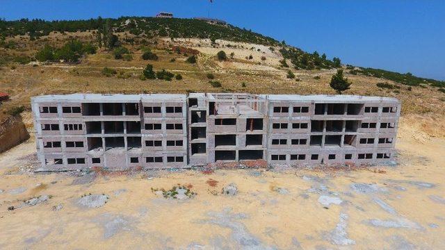 Kale’deki Üniversite Binasını Denizli Büyükşehir Bitirecek