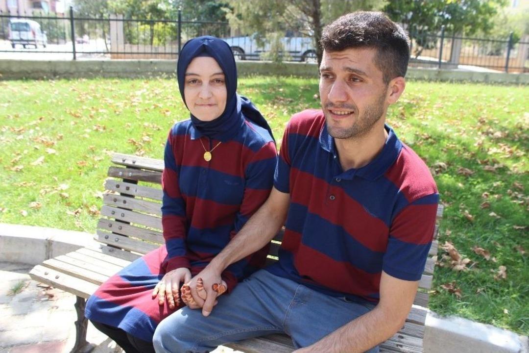 Sosyal Medyadan &lsquo;ailem Olur Musunuz&rsquo; Mesajıyla D&uuml;ğ&uuml;n&uuml;ne Binlerce Kişi Katıldı