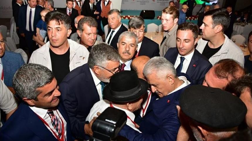 Başbakan İle ’yoğurt Bakanı’ Sohbet Etti