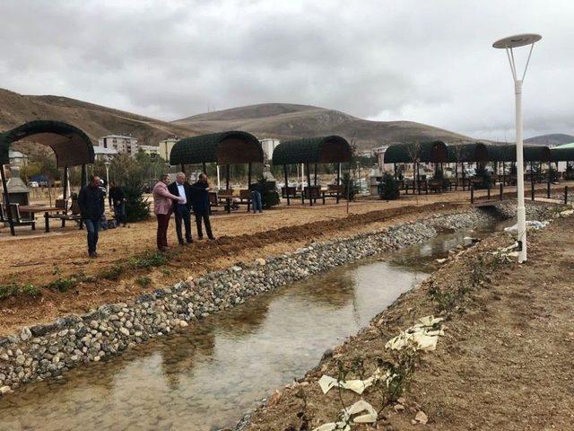 Bayburt Park Ve Bahçelerinde Yoğun Mesai 1