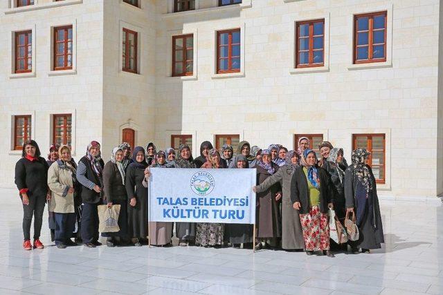 Akçakayalılar Somuncu Baba’yı Ziyaret Etti