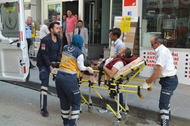 Kastamonu’da Cadde Ortasında Silahlı Kavga: 1 Yaralı