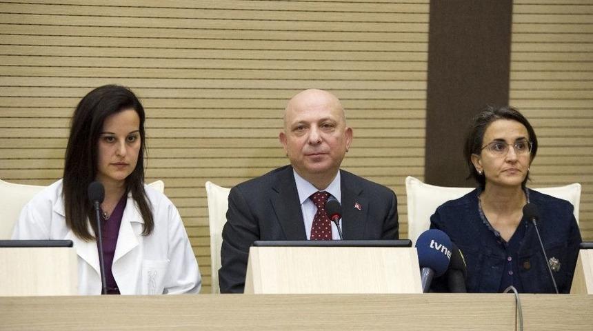 Ankara &Uuml;niversitesi Rekt&ouml;r&uuml; Ve Heyetten, Deniz Baykal&rsquo;ın Sağlık Durumuna İlişkin A&ccedil;ıklama