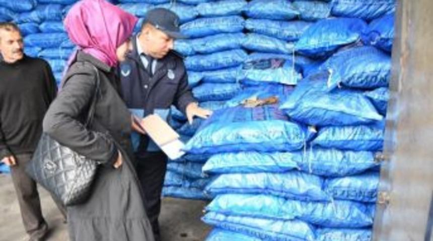 D&uuml;zce Zabıtası K&ouml;m&uuml;r Denetimi Yapıldı