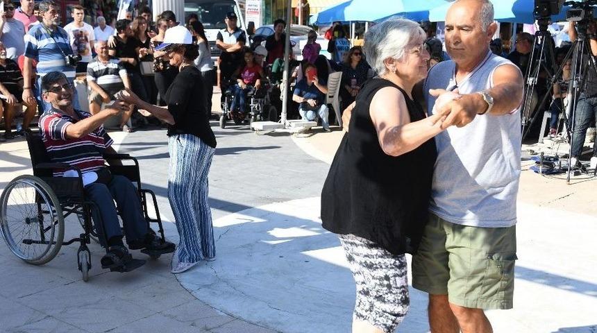 Engelsiz Sanat Festivali&rsquo;nin Finali Kızkalesi&rsquo;nde Yapıldı