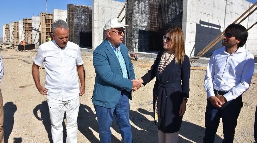 Ak Parti Grup Başkan Vekili İnce&ouml;z&rsquo;den Tarım Ticaret Merkezine Ziyaret