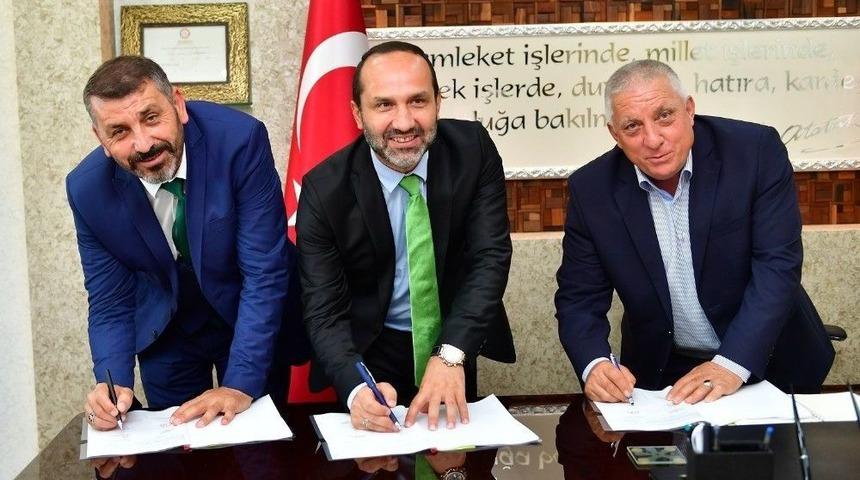 &Uuml;nye Belediyesinde Toplu S&ouml;zleşme