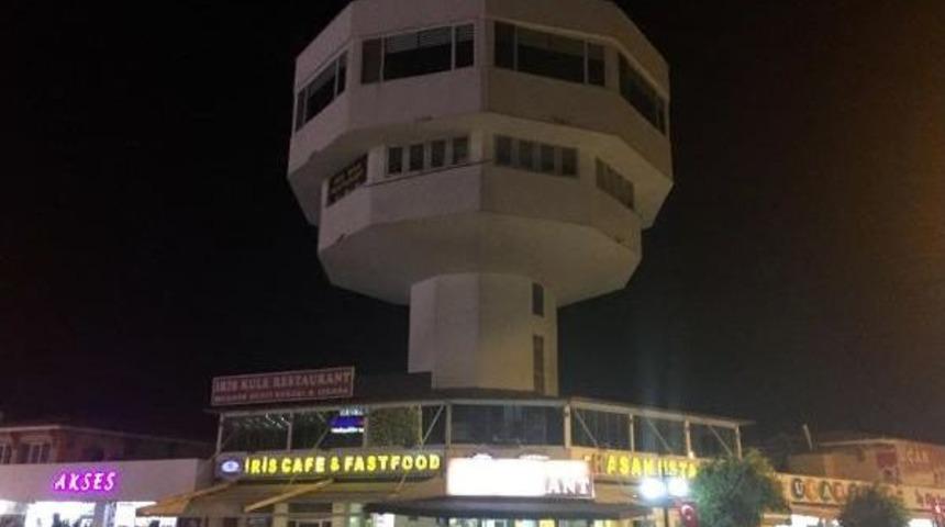 Girdiği Kafeteryadan Ses Sistemi &Ccedil;aldı