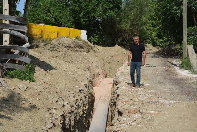 Korkuteli’de Damlama Sulama Projesi Başladı