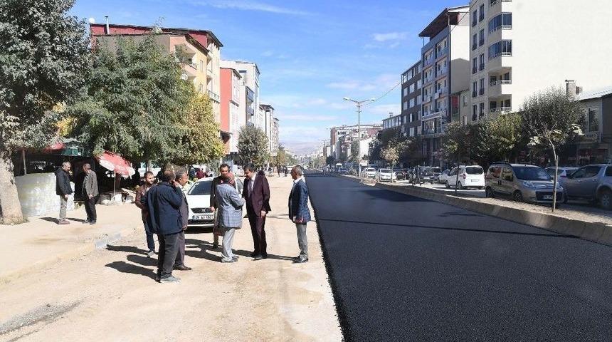 İstasyon Caddesi’nde Geçici Asfalt Çalışması
