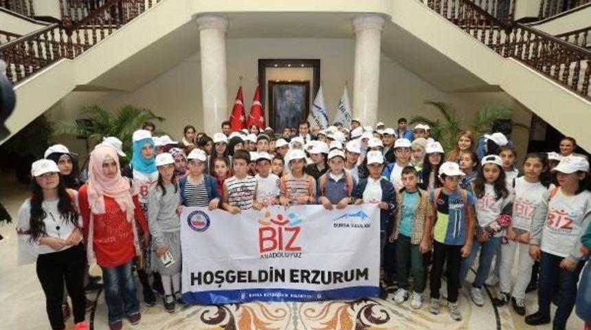 Bursa Valisi K&uuml;&ccedil;&uuml;k'&uuml;n Erzurumlu Konukları