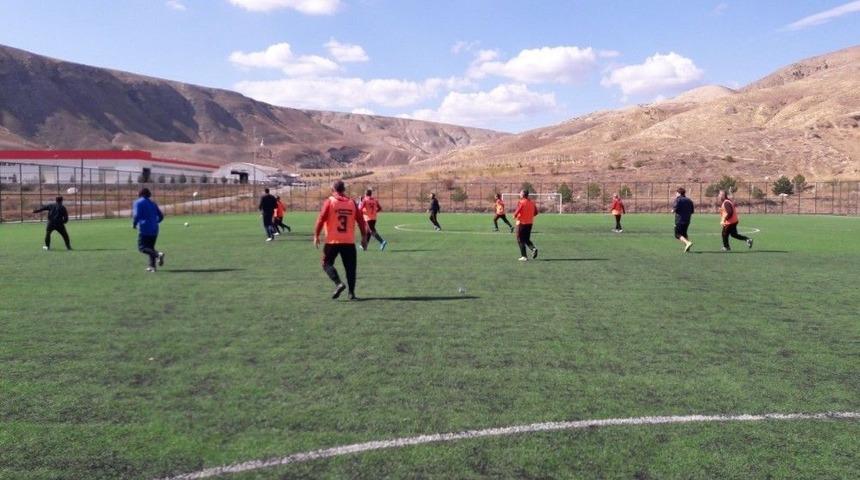 Başkan Din&ccedil;, Veteranlar Takım Kadrosunda