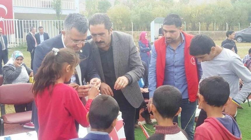 Gevaş&rsquo;ta "hayallerimi U&ccedil;uruyorum" Adlı U&ccedil;urtma Şenliği