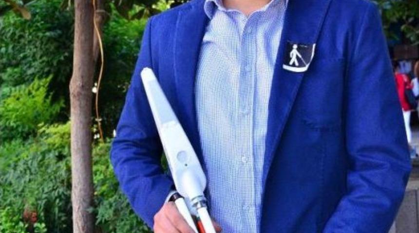 G&ouml;rme Engelliler I&ccedil;in Akıllı Baston