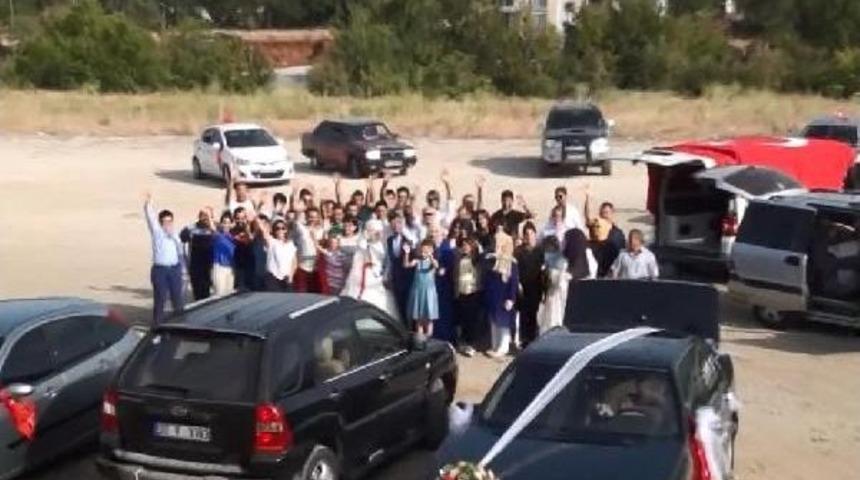 Sosyal Medya Grubundan Gen&ccedil; &Ccedil;ifti Şaşkına &Ccedil;eviren Destek