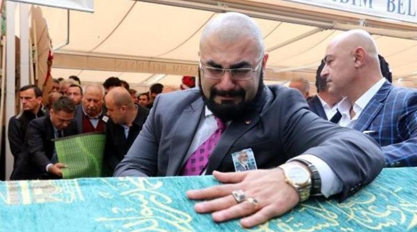 İşadamı Mehmet Yıldırım G&ouml;zyaşlarıyla Uğurlandı